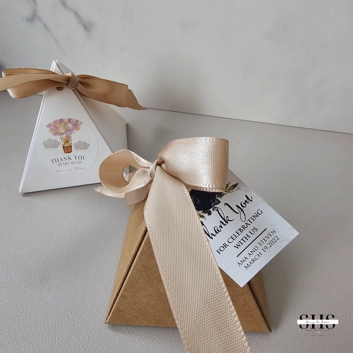 Plain Pyramid Party Favors Boxes | Small | 3 Colors