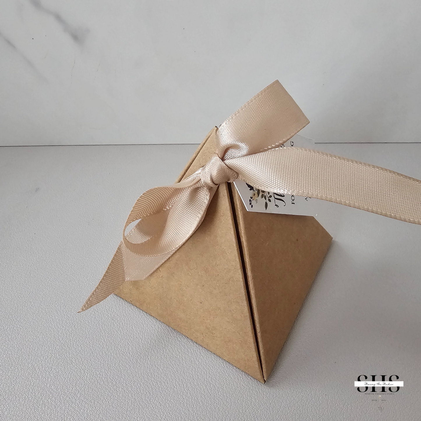 Plain Pyramid Party Favors Boxes | Small | 3 Colors
