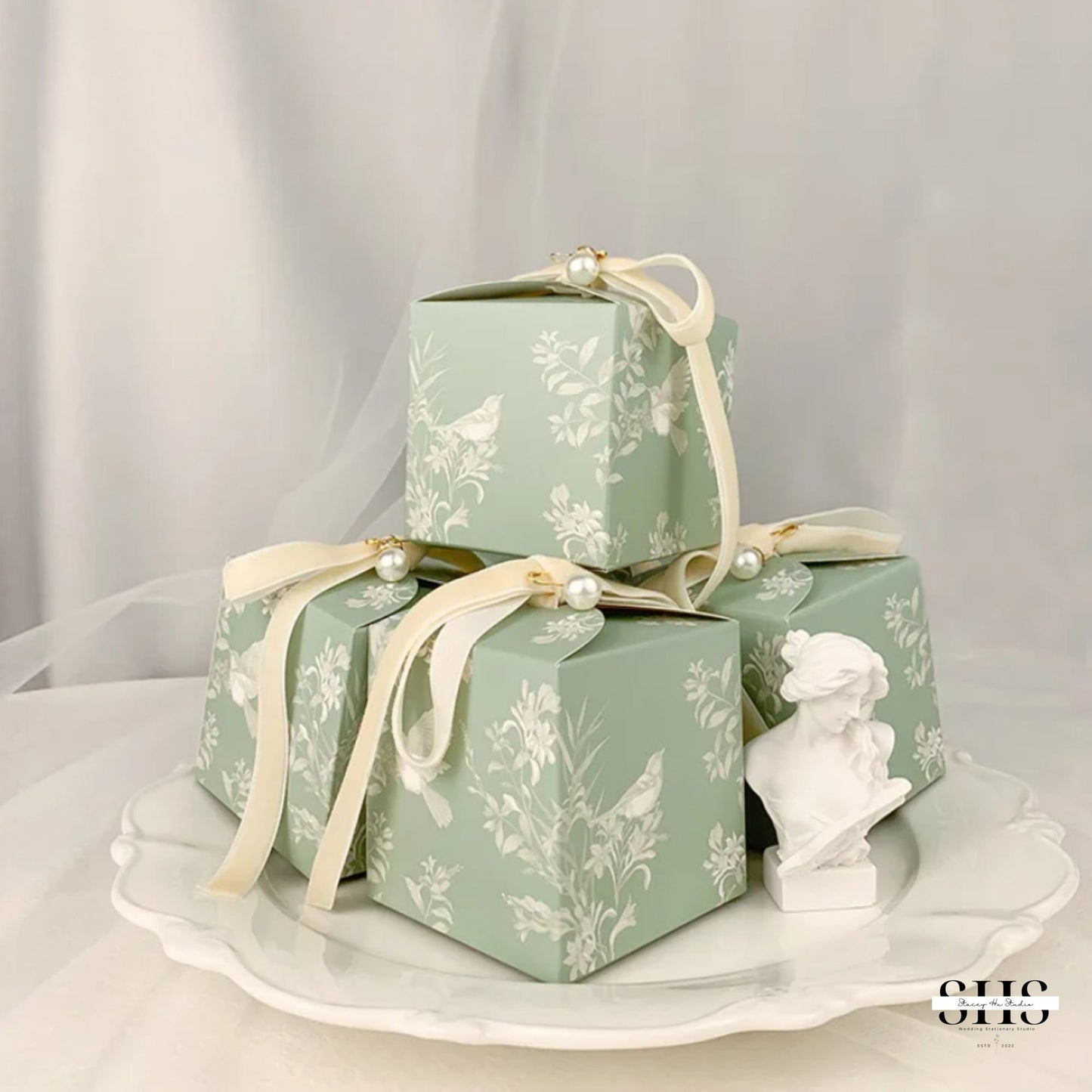 Elegant Dove Floral Square Party Boxes | Small | 2 Colors