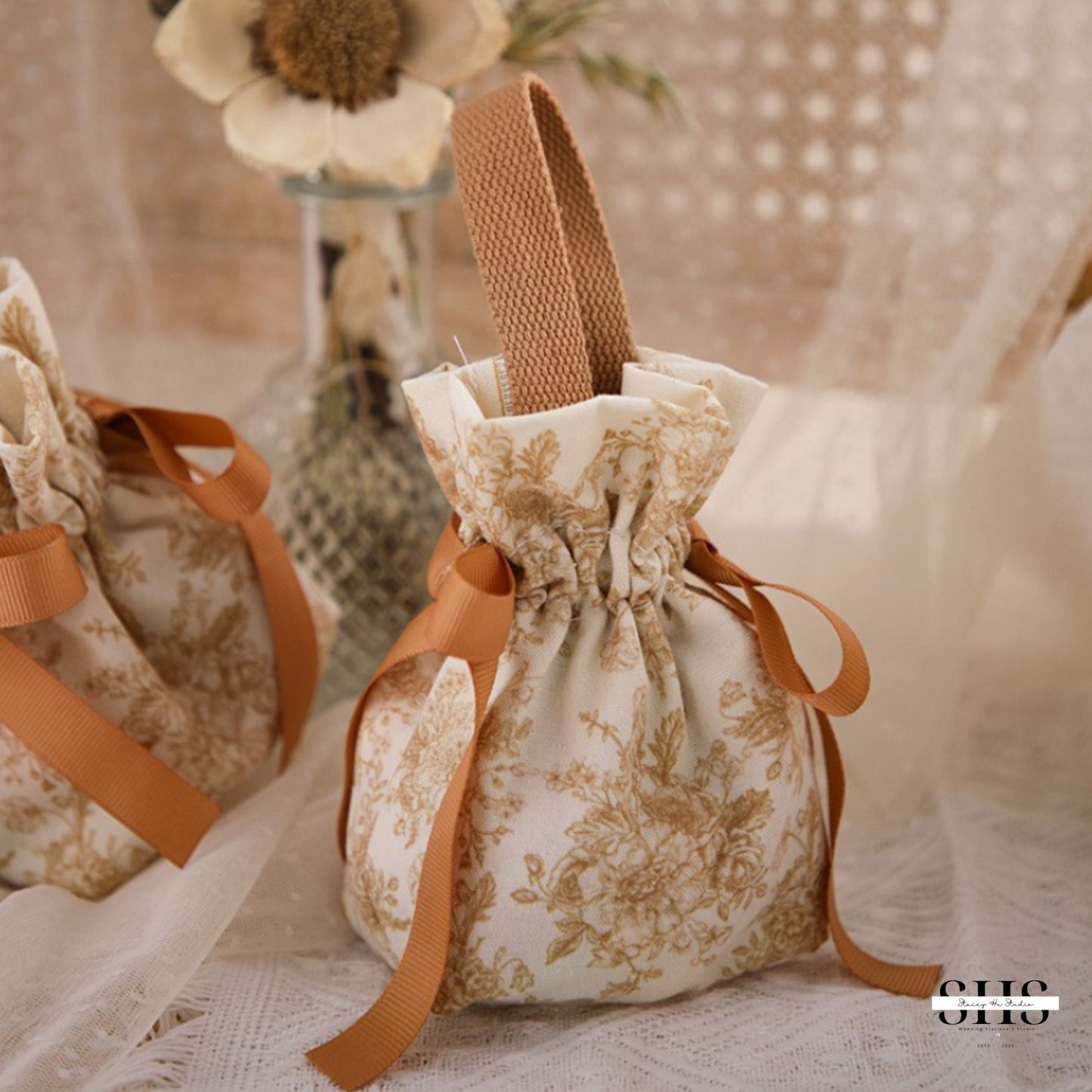 Floral Fabric Party Favor Bag | One-size | 2 Colors