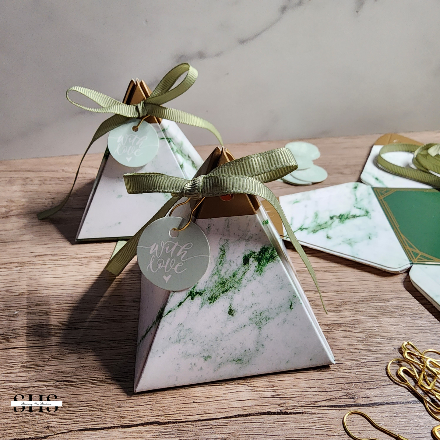 Green and White Marble Pyramid Party Favor Boxes | Small